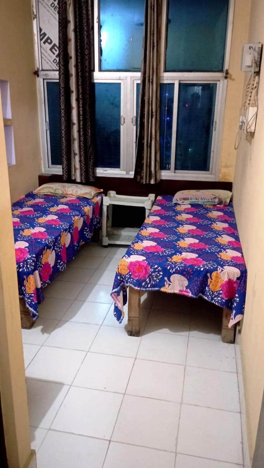 Tiwari Palace Modern Vision Guest House Bénarès Extérieur photo